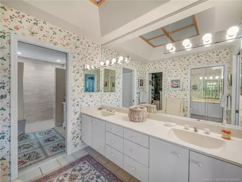 Bath - 5011 SE Brandywine Way, Stuart, FL 34997 photo 1 of 3