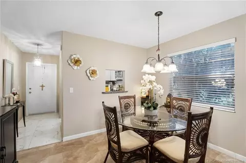 Dining - 2600 SE Ocean Blvd #BB2, Stuart, FL 34996 photo 2 of 2