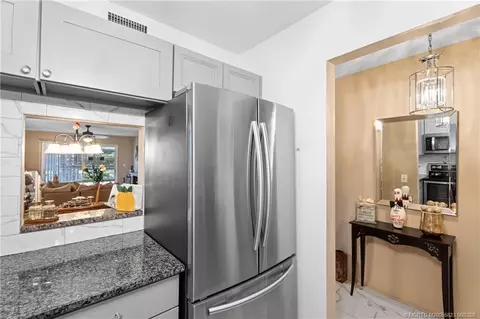 Kitchen - 2600 SE Ocean Blvd #BB2, Stuart, FL 34996 photo 2 of 2