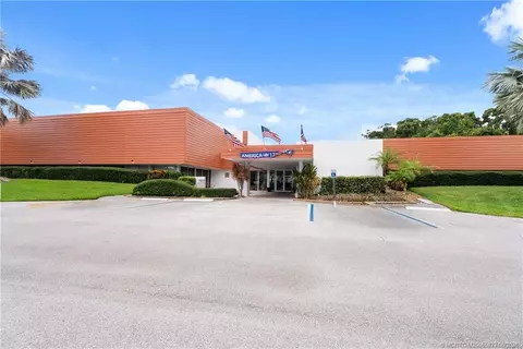 Exterior - 2600 SE Ocean Blvd #BB2, Stuart, FL 34996 photo 4 of 5