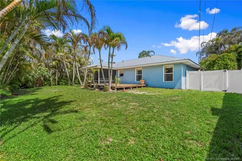 Exterior - 984 NW 16th Pl, Stuart, FL 34994 photo 6 of 10