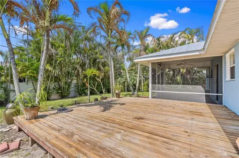 Exterior - 984 NW 16th Pl, Stuart, FL 34994 photo 4 of 10