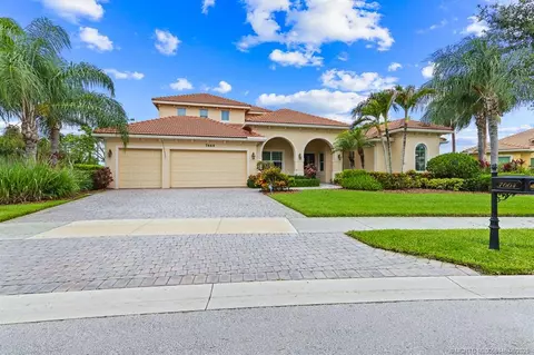 7664 SE Belle Maison Dr, Stuart, FL 34997