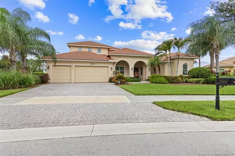 7664 SE Belle Maison Dr, Stuart, FL 34997