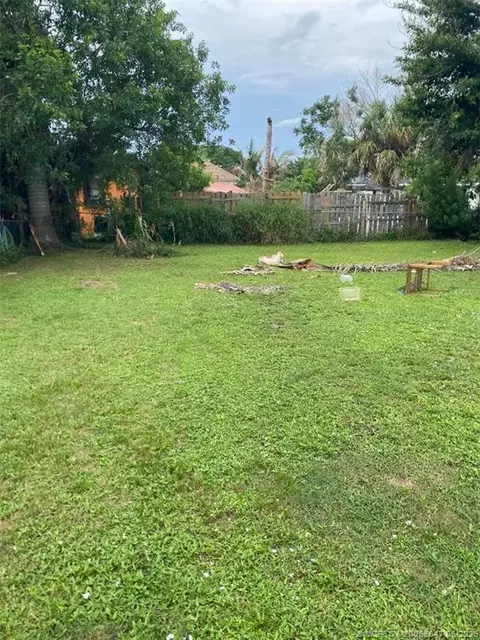 5659 SE 44th Ave, Stuart, FL 34997