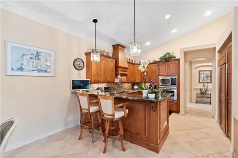 Kitchen - 939 SE Willoughby Trce #4-5, Stuart, FL 34997 photo 5 of 6