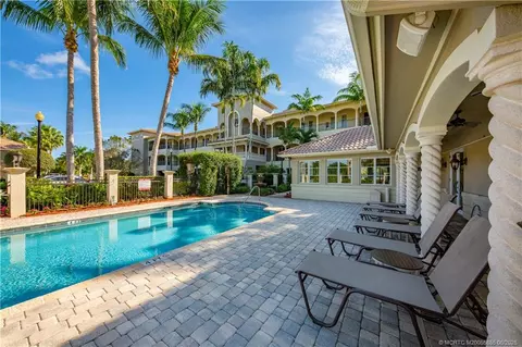 Exterior - 939 SE Willoughby Trce #4-5, Stuart, FL 34997 photo 5 of 8