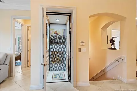 Entry Way - 939 SE Willoughby Trce #4-5, Stuart, FL 34997 photo 1 of 2