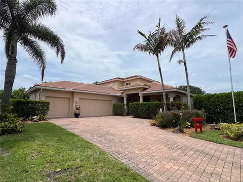 476 NW Windflower Ter, Jensen Beach, FL 34957