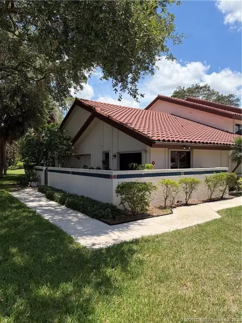 6131 SE Martinique Dr #101, Stuart, FL 34997