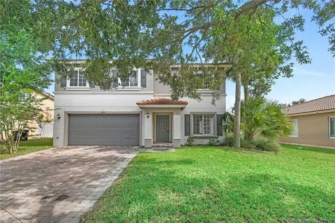 1952 SW Providence Pl, Port Saint Lucie, FL 34953