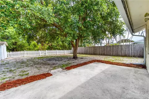 Exterior - 1240 SE Saint Lawrence Way, Stuart, FL 34997 photo 3 of 6
