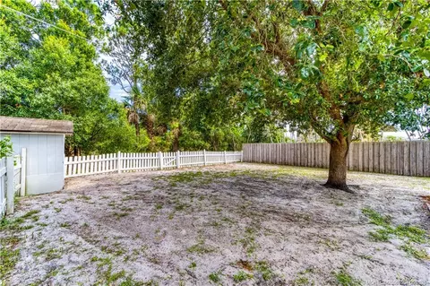 Exterior - 1240 SE Saint Lawrence Way, Stuart, FL 34997 photo 6 of 6