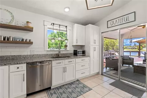Kitchen - 4401 SE Satinleaf Pl, Stuart, FL 34997 photo 1 of 4