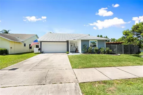 Exterior - 4401 SE Satinleaf Pl, Stuart, FL 34997 photo 18 of 19
