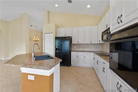 Kitchen - 2968 SE Racoon Way, Stuart, FL 34997 photo 3 of 4
