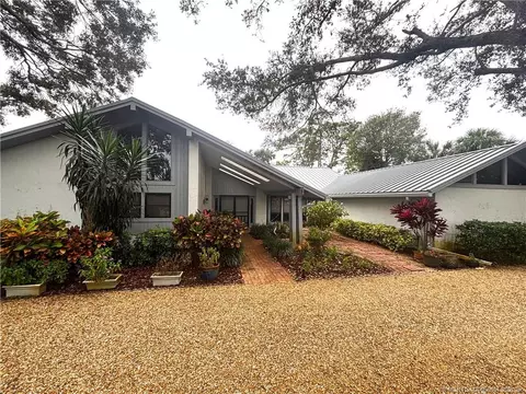 5220 SE Burning Tree Cir S, Stuart, FL 34997