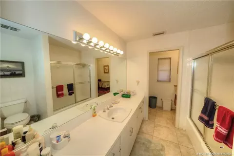 Bath - 5220 SE Burning Tree Cir S, Stuart, FL 34997 photo 2 of 3