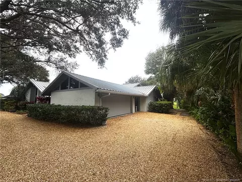 Exterior - 5220 SE Burning Tree Cir S, Stuart, FL 34997 photo 2 of 3