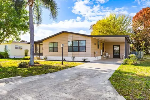 2828 SW Toronado Trl, Stuart, FL 34997 photo 2