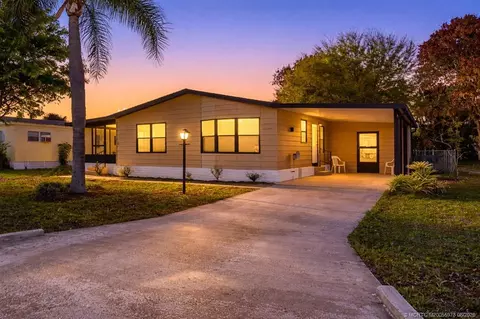 2828 SW Toronado Trl, Stuart, FL 34997