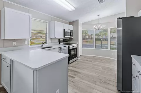 2828 SW Toronado Trl, Stuart, FL 34997 photo 12