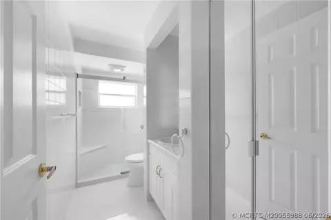 Bath - 1670 SE Madison St, Stuart, FL 34997 photo 1 of 3