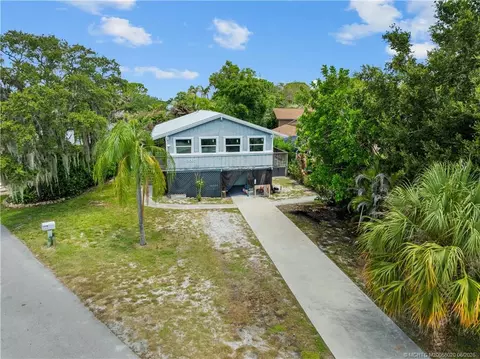3027 SW Cedar Trl, Palm City, FL 34990