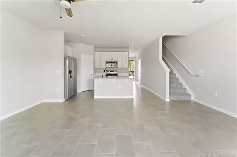325 SE Halifax Ln, Stuart, FL 34994 photo 12