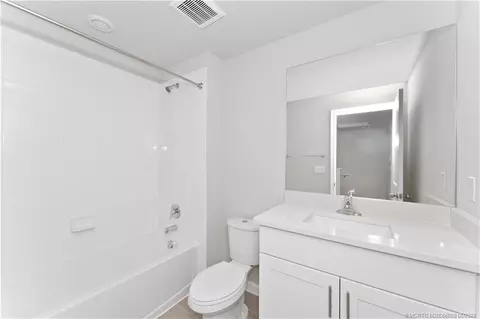 325 SE Halifax Ln, Stuart, FL 34994 photo 17