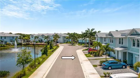 325 SE Halifax Ln, Stuart, FL 34994 photo 31