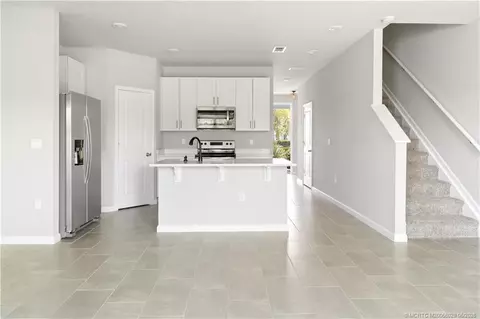 325 SE Halifax Ln, Stuart, FL 34994 photo 10