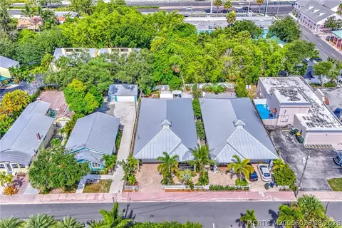 View/Area - 412 SW Akron Ave, Stuart, FL 34994 photo 4 of 5