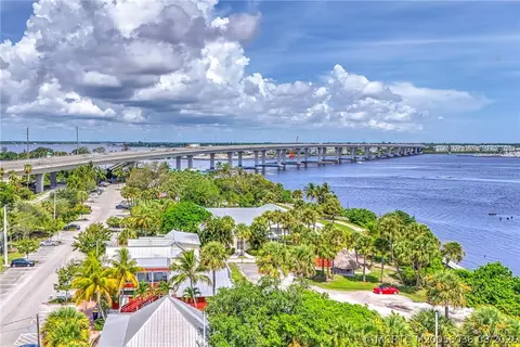View/Area - 412 SW Akron Ave, Stuart, FL 34994 photo 1 of 5