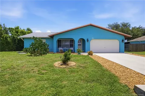 1007 SEuclid Ln, Port Saint Lucie, FL 34983