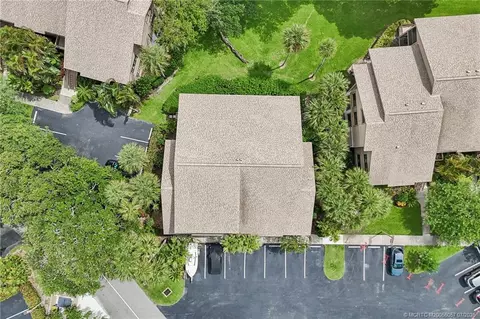 View/Area - 250 NEdgewater Dr, Stuart, FL 34996 photo 5 of 10