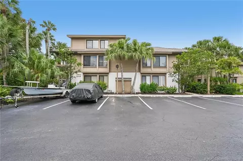 Exterior - 250 NEdgewater Dr, Stuart, FL 34996 photo 2 of 11