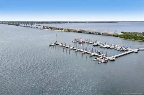 View/Area - 250 NEdgewater Dr, Stuart, FL 34996 photo 2 of 10