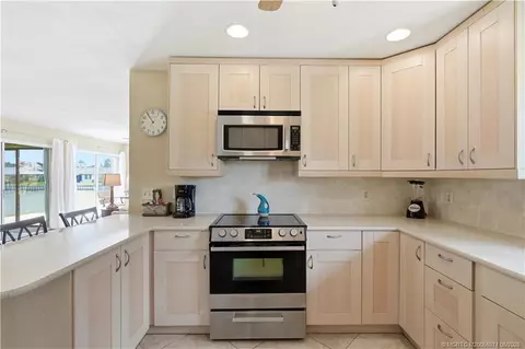 Kitchen - 5757 SE Miles Grant Rd, Stuart, FL 34997 photo 3 of 5