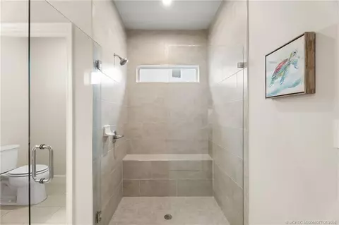 Bath - 208 SW Pomeroy St, Stuart, FL 34997 photo 3 of 5