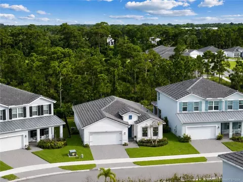 View/Area - 208 SW Pomeroy St, Stuart, FL 34997 photo 8 of 12