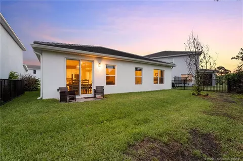 Exterior - 208 SW Pomeroy St, Stuart, FL 34997 photo 9 of 12