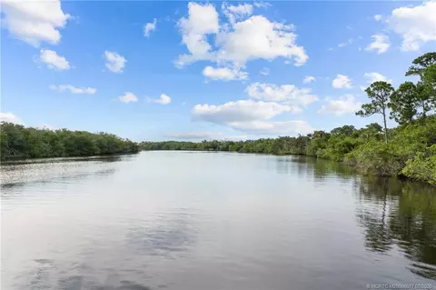 View/Area - 208 SW Pomeroy St, Stuart, FL 34997 photo 10 of 12