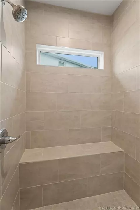 Bath - 208 SW Pomeroy St, Stuart, FL 34997 photo 4 of 5