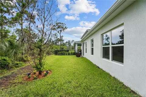 Exterior - 208 SW Pomeroy St, Stuart, FL 34997 photo 8 of 12
