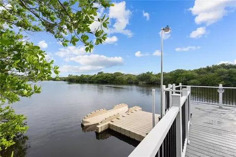 View/Area - 208 SW Pomeroy St, Stuart, FL 34997 photo 9 of 12