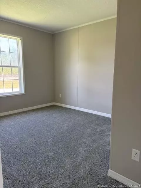 699 4th St, Moore Haven, FL 33471 photo 4