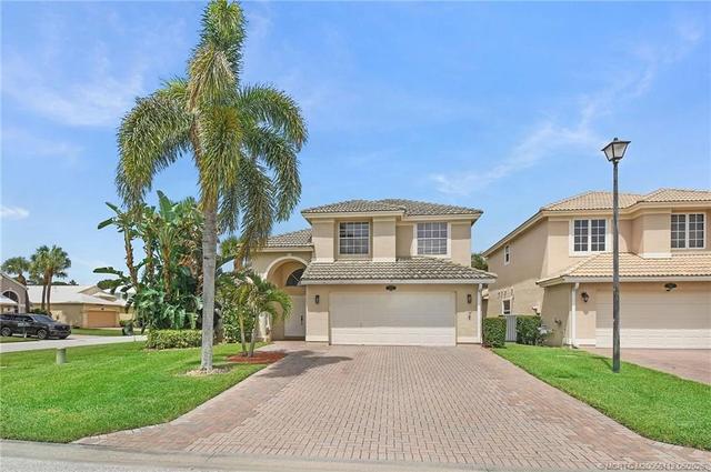 1015 SE Westminster Pl, Stuart, FL 34997