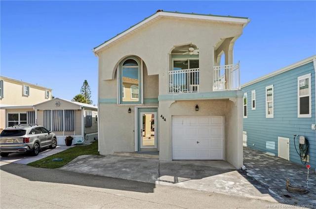 444 Nettles Blvd, Jensen Beach, FL 34957