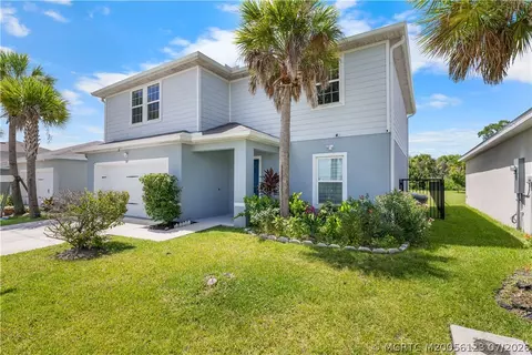359 Clementine Rd, Fort Pierce, FL 34981